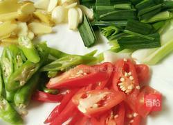 干锅小酸笋肥肠的做法图解3