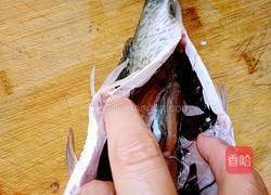 鲫鱼豆腐汤的做法图解2