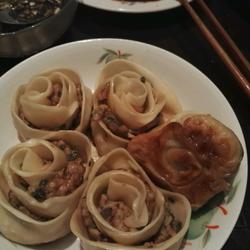 玫瑰饺子的做法[图]