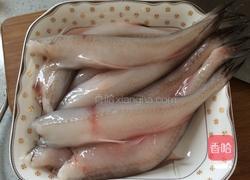 油炸豆腐鱼的做法图解1