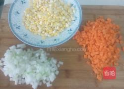 快手炒三鲜丁的做法图解1