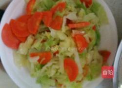 清炒圆白菜的做法图解1