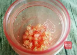 鲜榨石榴汁的做法图解5