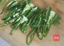 青椒茄子丝的做法图解1