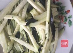 青椒茄子丝的做法图解2
