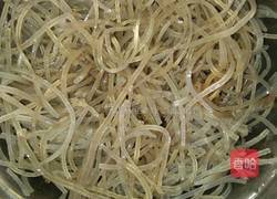 蕃薯粉蒸鸡的做法图解2