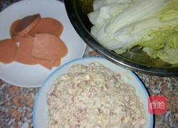 白菜火腿肠丸子汤的做法图解2