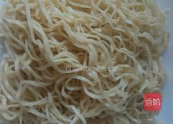 炒细面的做法图解1