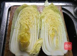 白菜猪肉水饺的做法图解2