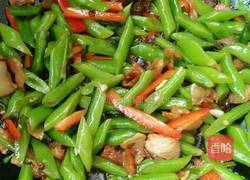 五花肉炒四季豆木耳的做法图解6