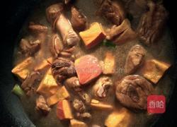 南瓜烩鸡腿的做法图解9