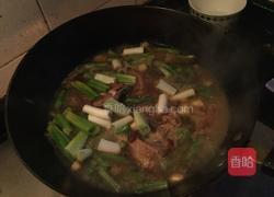 铁锅排骨焖面的做法图解6