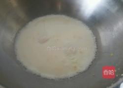 牛奶荷包蛋的做法图解4