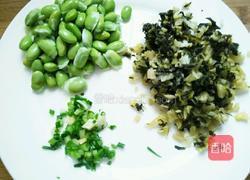 酸菜炒饭的做法图解1