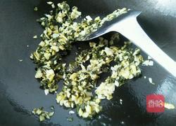 酸菜炒饭的做法图解5