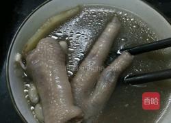 眉豆花生鸡脚汤的做法图解6
