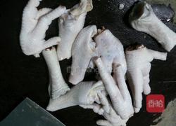 眉豆花生鸡脚汤的做法图解3