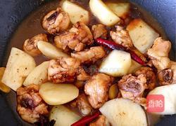 土豆焖鸡腿的做法图解7