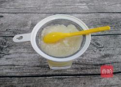 鲜榨梨汁的做法图解6