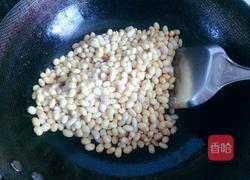 辣炒黄豆烧肉的做法图解3