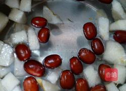 红枣雪梨汤的做法图解2