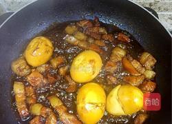 红烧肉焖蛋的做法图解7