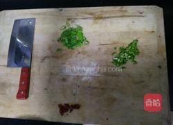 凉拌紫甘蓝的做法图解2