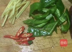 酸菜牛肉的做法图解1