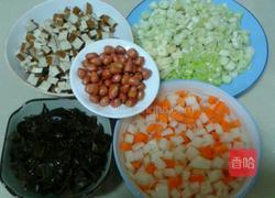 自制什锦炸酱面的做法图解1