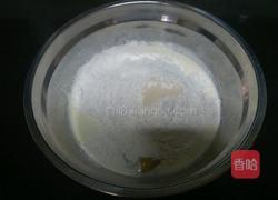 芝香肉松香肠面包的做法图解1