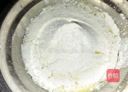八寸戚风蛋糕的做法图解2