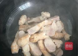 萝卜苗煮小芋头的做法图解5