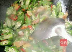 五花肉炒秋葵的做法图解6