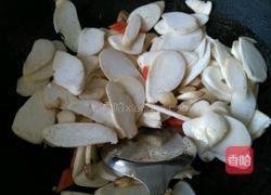 杏鲍菇炒肉片的做法图解4