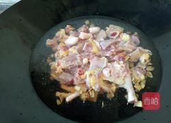 花胶螺头煲鸡汤的做法图解1