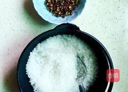 海盐焗罗氏虾的做法图解2