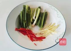 炒草菇的做法图解4