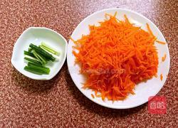 清炒胡萝卜丝的做法图解1