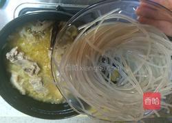 酸菜炖排骨的做法图解7