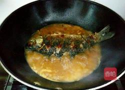红烧鲫鱼的做法图解9