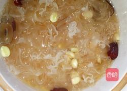 莲子银耳红枣汤的做法图解7