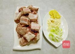 腐乳烧排骨的做法图解1