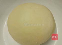 培根火腿披萨的做法图解3