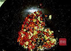 黄豆酸笋炒鱼干的做法图解4