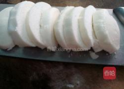 鸡蛋炸馒头的做法图解1