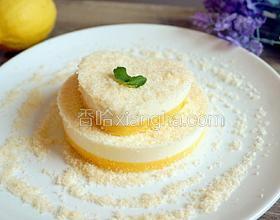 椰絲酸奶慕斯蛋糕