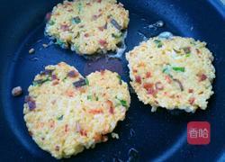 米饭蛋煎饼的做法图解8