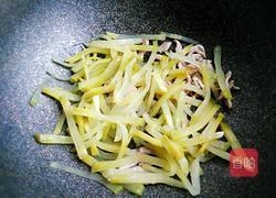 榨菜炒肉的做法图解8