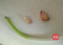 炝炒圆白菜的做法图解1