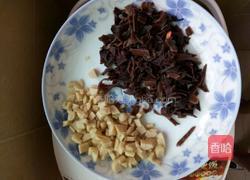 萝卜玉米木耳包的做法图解2